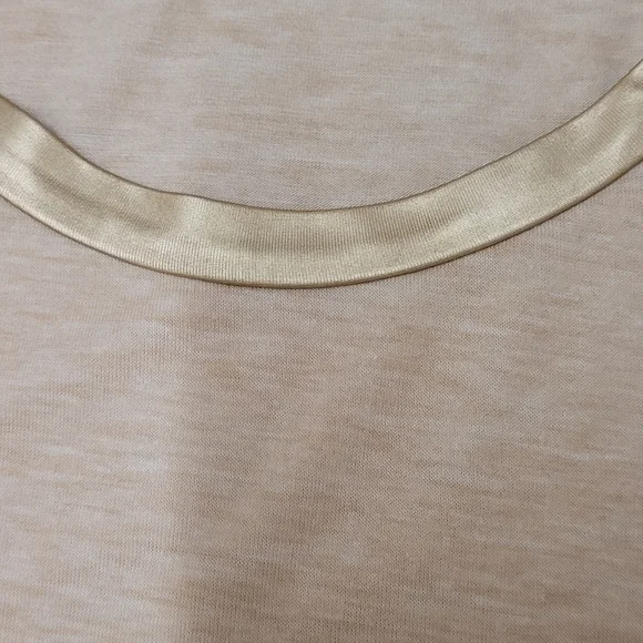 Top - Picture 2 of 5